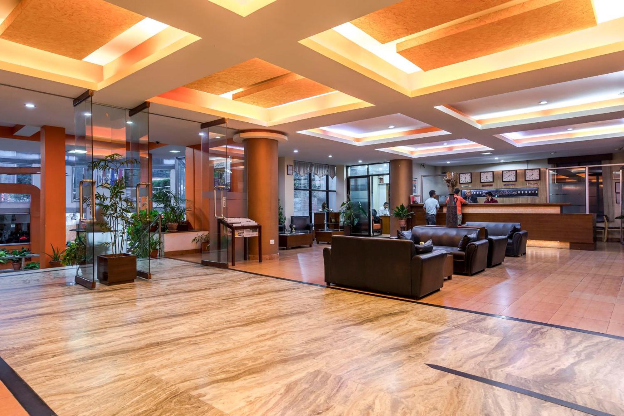 Airport Hotel Катманду Экстерьер фото