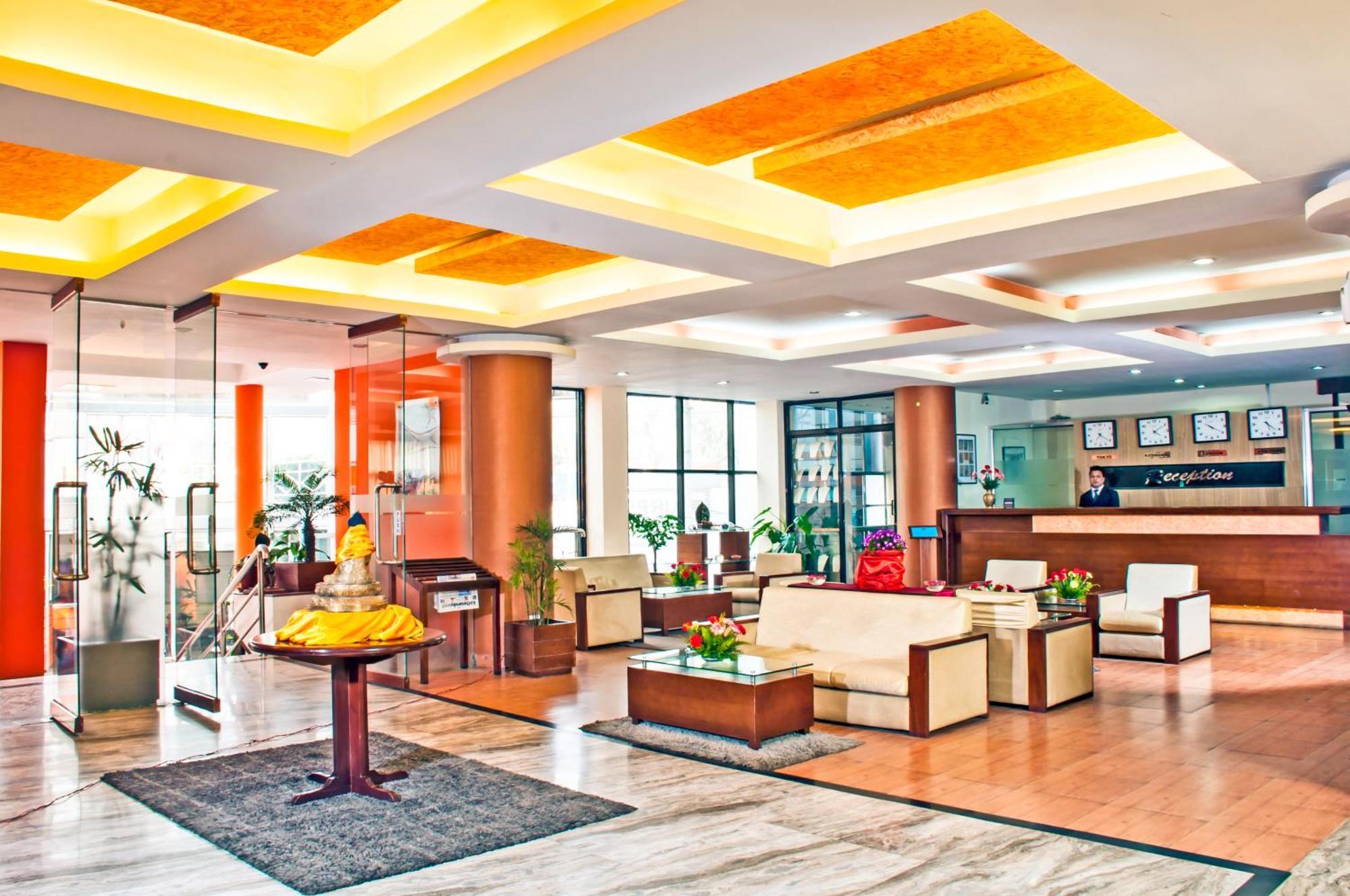 Airport Hotel Катманду Экстерьер фото